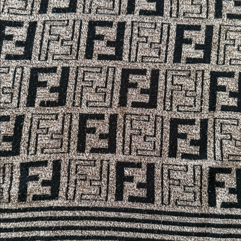 Fendi Zucca Cowl Wool Blend Sweater Pit to Pit 21” - Picture 5 of 5